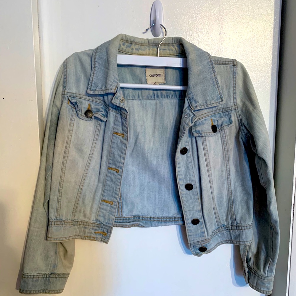 cropped jean jacket 💙